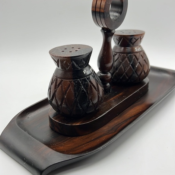 VTG Wooden Salt Pepper Shaker with Tray - Picture 4 of 6